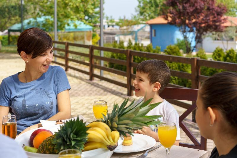 Cronwell Platamon Resort All-Inclusive المظهر الخارجي الصورة