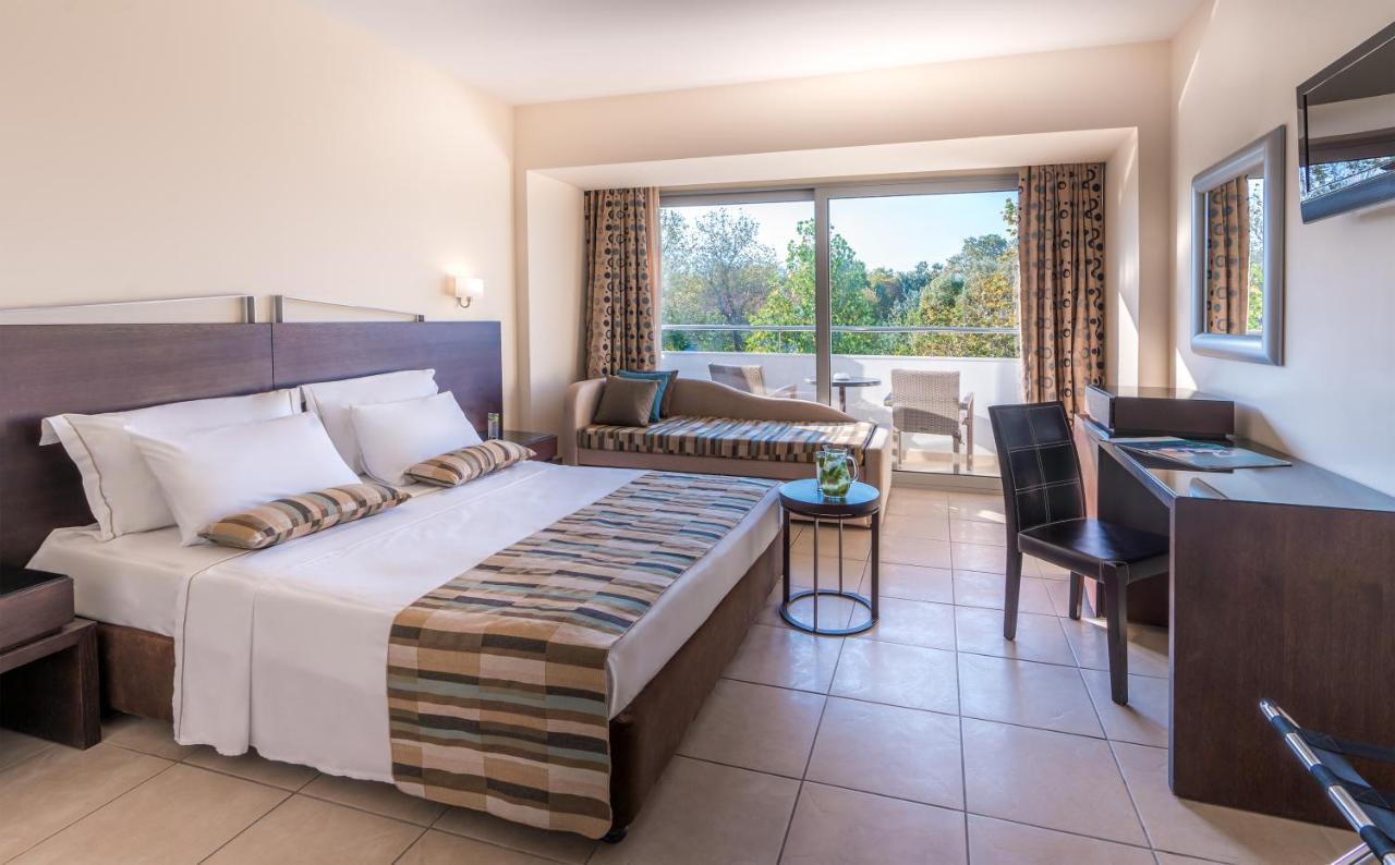 Cronwell Platamon Resort All-Inclusive المظهر الخارجي الصورة